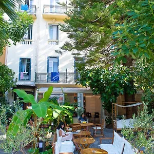 Auberge De Jeunesse Hi Les Camelias Nizza